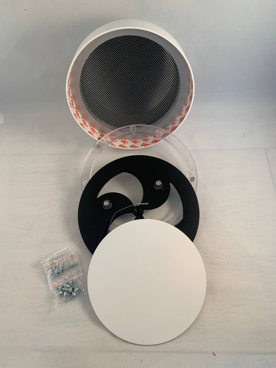 Вентиляционная магнитная решётка КОХ 100/125-150мм для ПВХ белая 1шт ECLIPSE-ПВХ 