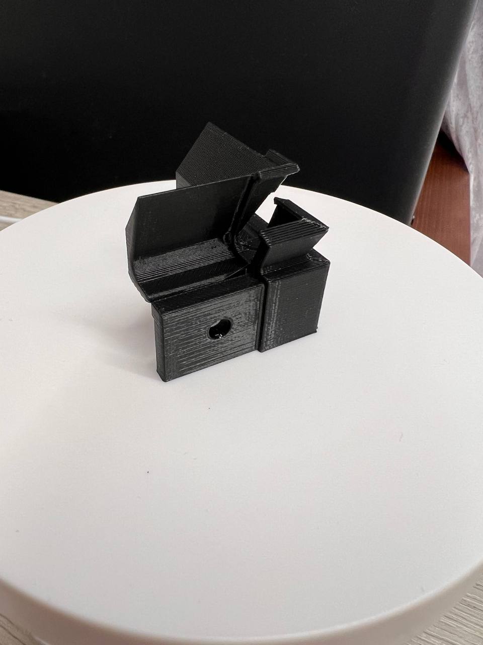 Внутренний угол Eurokraab из пластика Shadoof 2753